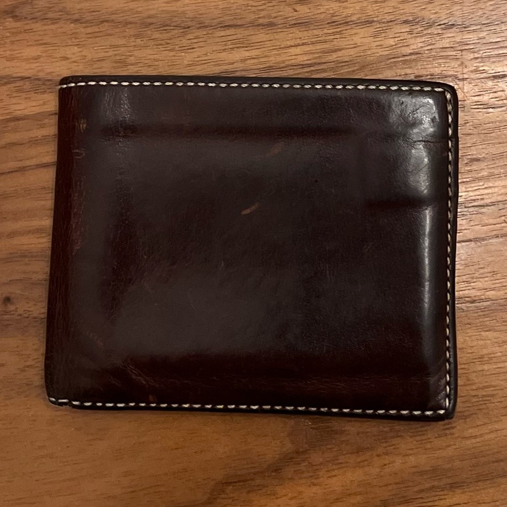 Men’s leather wallet from Coach